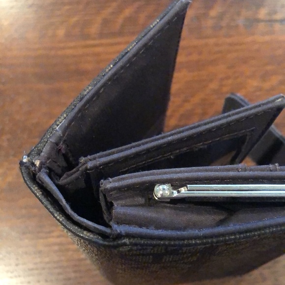 Giani Bernini brown bifold wallet - Picture 6 of 9